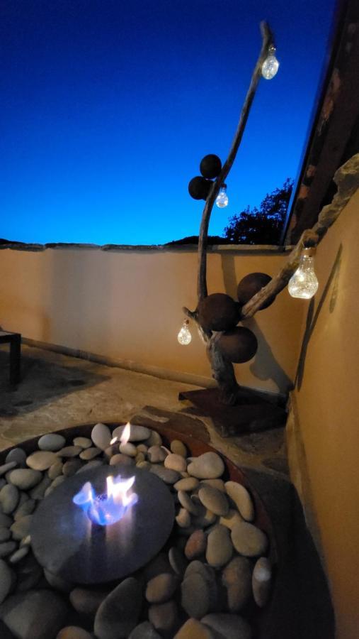 La Terrazza Naturas Con Romantica Mini Piscina Calda Sui Tetti Rossana Экстерьер фото